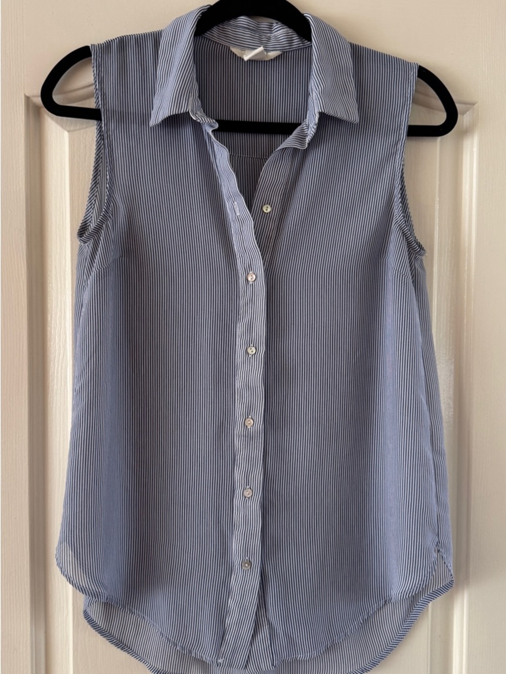 H&M Sleeveless Blue & White Pinstripe Button-Front Blouse